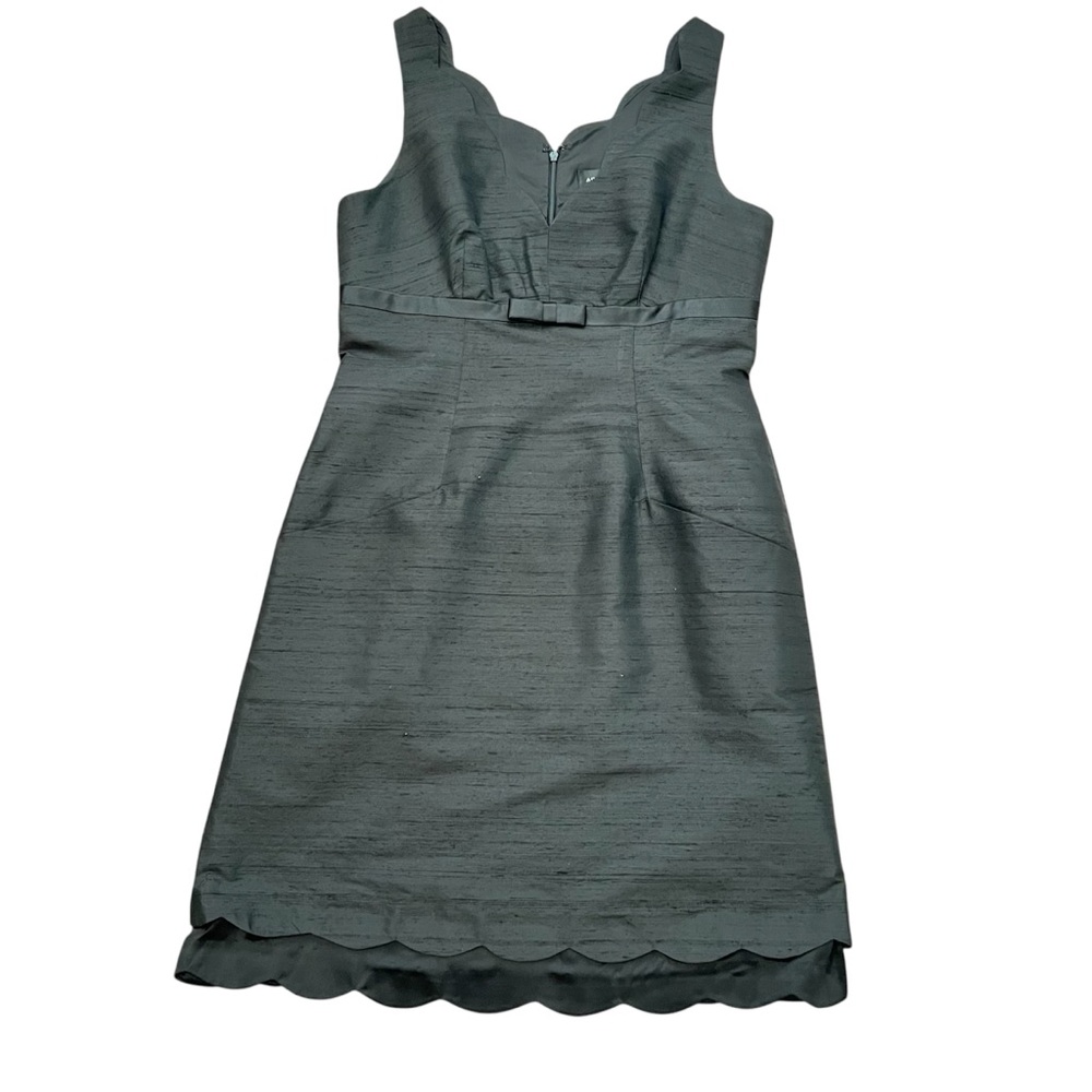 Adrianna Papell Black Scalloped Silk Cocktail Mini Dress Women’s Size 8